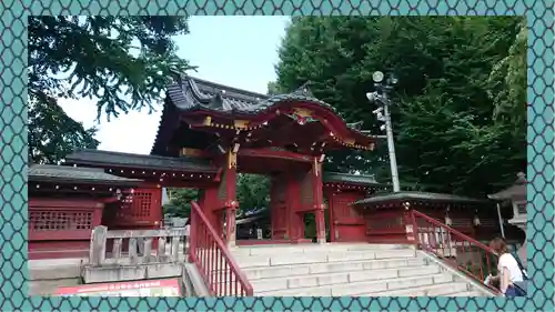秩父神社の山門・神門