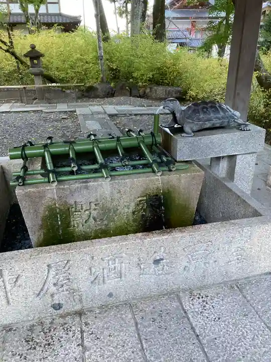 松尾大社の手水舎