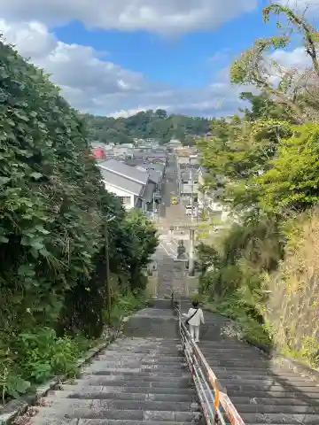 廣瀬神社の{uncategorized: "未分類", other: "その他", undefined: "問題あり", building: "その他建物", grave: "お墓", sacred_gate: "鳥居", guardian: "狛犬", statue: "像", buddha: "仏像", history: "歴史", nature: "自然", garden: "庭園", animal: "動物", pagoda: "塔", temizu: "手水舎", mountain_gate: "山門・神門", sanctuary: "本殿・本堂", subordinate: "末社・摂社", art: "芸術", scenery: "景色", jizo: "地蔵", ema: "絵馬", goshuin: "御朱印", omikuji: "おみくじ", items: "授与品その他", amulet: "お守り", goshuincho: "御朱印帳", eats: "食事", festival: "お祭り", votive_dance: "神楽", shichigosan: "七五三参", wedding: "結婚式", experience: "体験その他", initially: "初詣", around: "周辺", anti_infection: "感染症対策"}