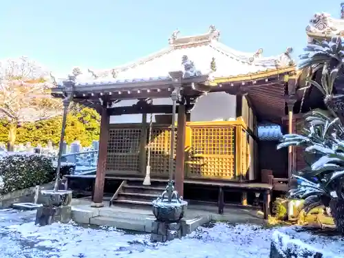 泉柳寺の本殿・本堂