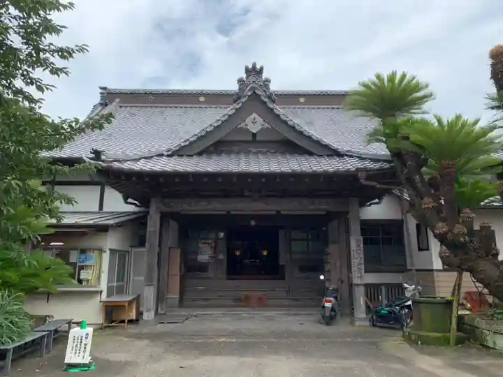 那古寺の本殿・本堂