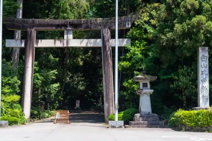 白山比咩神社(石川県)