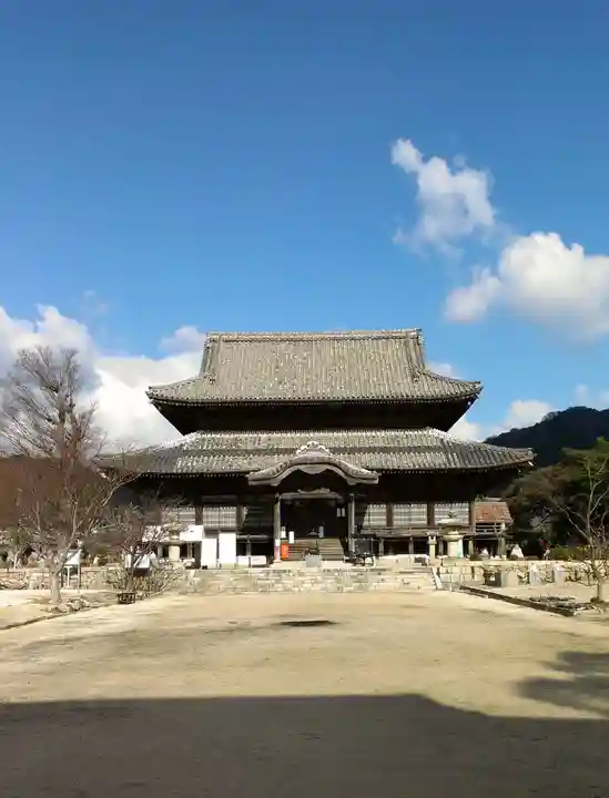 周防国分寺の本殿・本堂