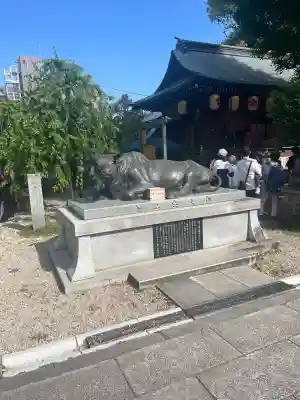 布多天神社の像