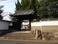 大興寺の山門