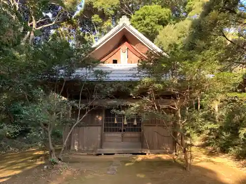 八幡神社の本殿・本堂