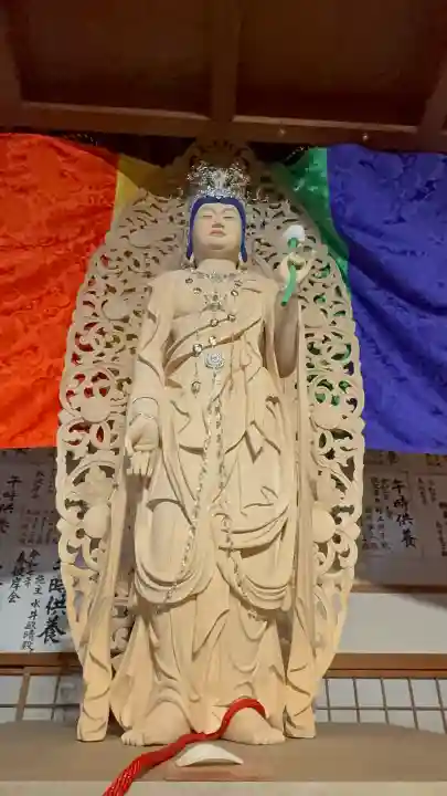 伊勢の国 四天王寺の{uncategorized: "未分類", other: "その他", undefined: "問題あり", building: "その他建物", grave: "お墓", sacred_gate: "鳥居", guardian: "狛犬", statue: "像", buddha: "仏像", history: "歴史", nature: "自然", garden: "庭園", animal: "動物", pagoda: "塔", temizu: "手水舎", mountain_gate: "山門・神門", sanctuary: "本殿・本堂", subordinate: "末社・摂社", art: "芸術", scenery: "景色", jizo: "地蔵", ema: "絵馬", goshuin: "御朱印", omikuji: "おみくじ", items: "授与品その他", amulet: "お守り", goshuincho: "御朱印帳", eats: "食事", festival: "お祭り", votive_dance: "神楽", shichigosan: "七五三参", wedding: "結婚式", experience: "体験その他", initially: "初詣", around: "周辺", anti_infection: "感染症対策"}