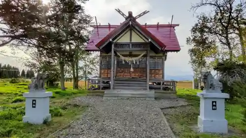 新千代神社の本殿