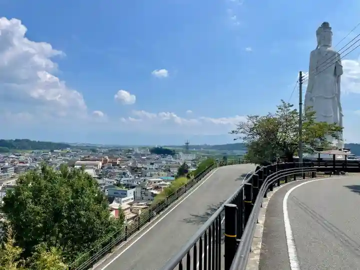韮崎平和観音(山梨県)