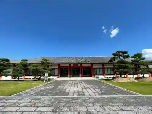 薬師寺の本殿・本堂