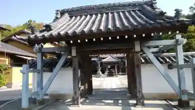 蔵田寺の山門・神門