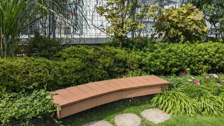 朝日弁財天の周辺