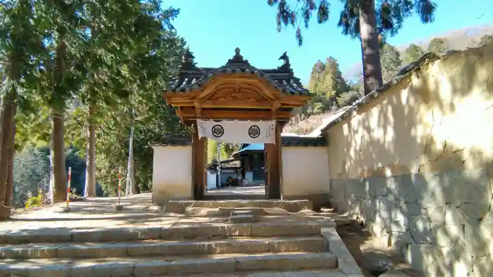 金山寺の山門・神門
