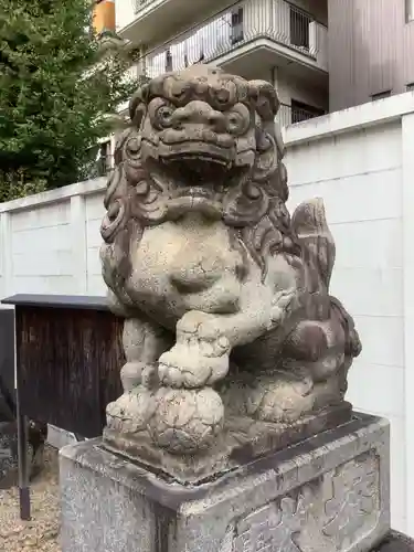 稲荷神社の狛犬