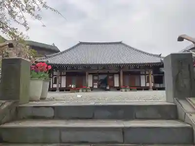 泉蔵寺の本殿・本堂