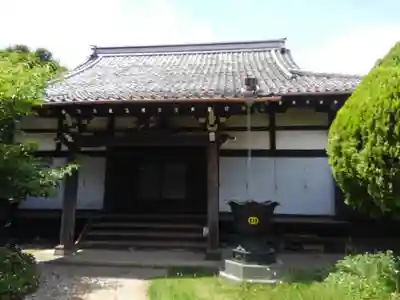 極楽寺の本殿・本堂