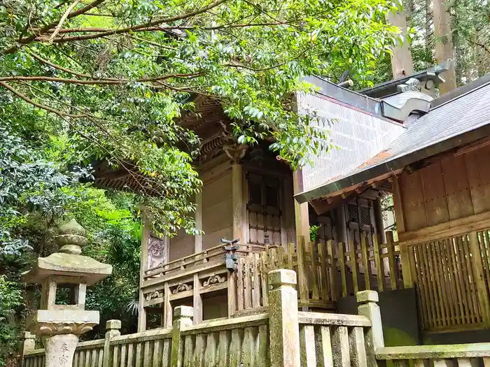 春日神社の本殿