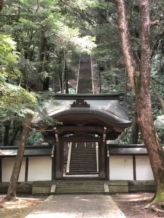 豊国廟(豊国神社飛地境内)の山門・神門