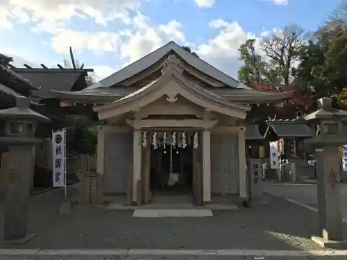 曩祖八幡宮の末社