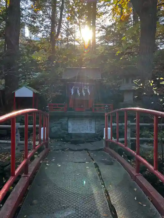 白石神社の末社・摂社
