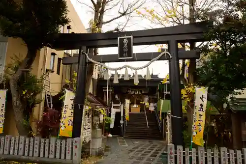 菊名神社の鳥居