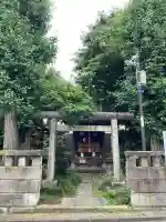正一位末広稲荷神社の{uncategorized: "未分類", other: "その他", undefined: "問題あり", building: "その他建物", grave: "お墓", sacred_gate: "鳥居", guardian: "狛犬", statue: "像", buddha: "仏像", history: "歴史", nature: "自然", garden: "庭園", animal: "動物", pagoda: "塔", temizu: "手水舎", mountain_gate: "山門・神門", sanctuary: "本殿・本堂", subordinate: "末社・摂社", art: "芸術", scenery: "景色", jizo: "地蔵", ema: "絵馬", goshuin: "御朱印", omikuji: "おみくじ", items: "授与品その他", amulet: "お守り", goshuincho: "御朱印帳", eats: "食事", festival: "お祭り", votive_dance: "神楽", shichigosan: "七五三参", wedding: "結婚式", experience: "体験その他", initially: "初詣", around: "周辺", anti_infection: "感染症対策"}