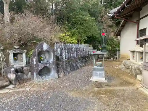 石上寺(三重県)
