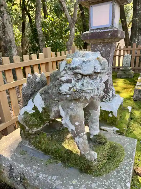武雄神社の{uncategorized: "未分類", other: "その他", undefined: "問題あり", building: "その他建物", grave: "お墓", sacred_gate: "鳥居", guardian: "狛犬", statue: "像", buddha: "仏像", history: "歴史", nature: "自然", garden: "庭園", animal: "動物", pagoda: "塔", temizu: "手水舎", mountain_gate: "山門・神門", sanctuary: "本殿・本堂", subordinate: "末社・摂社", art: "芸術", scenery: "景色", jizo: "地蔵", ema: "絵馬", goshuin: "御朱印", omikuji: "おみくじ", items: "授与品その他", amulet: "お守り", goshuincho: "御朱印帳", eats: "食事", festival: "お祭り", votive_dance: "神楽", shichigosan: "七五三参", wedding: "結婚式", experience: "体験その他", initially: "初詣", around: "周辺", anti_infection: "感染症対策"}