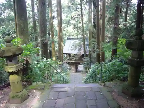 鷲子山上神社の山門