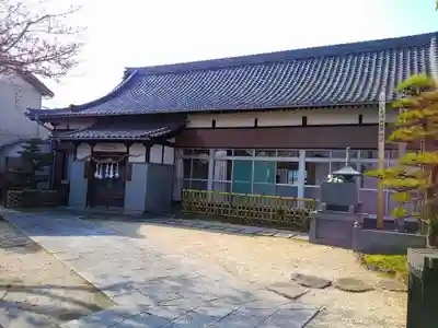 妙進教会の本殿・本堂