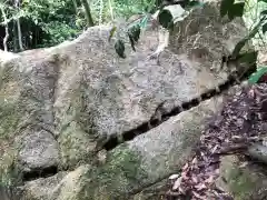 越木岩神社の建物その他