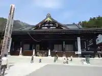 久遠寺の本殿・本堂