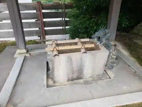 稲村神社の手水舎