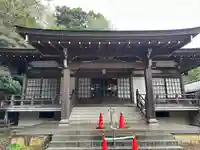 自性院の本殿・本堂