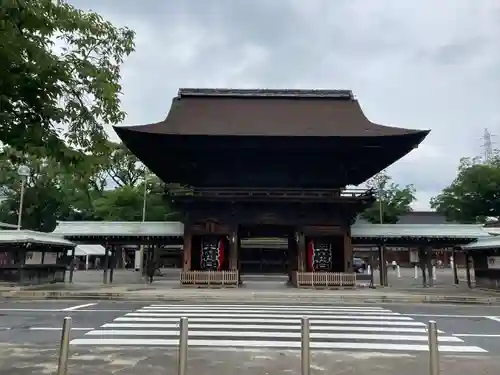 尾張大國霊神社（国府宮）の山門・神門