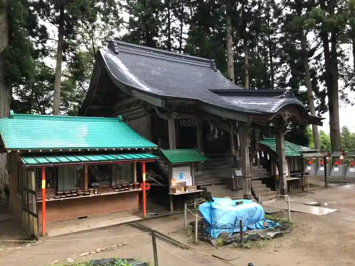 白山神社の本殿・本堂