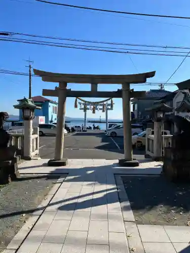 鴨居八幡神社の{uncategorized: "未分類", other: "その他", undefined: "問題あり", building: "その他建物", grave: "お墓", sacred_gate: "鳥居", guardian: "狛犬", statue: "像", buddha: "仏像", history: "歴史", nature: "自然", garden: "庭園", animal: "動物", pagoda: "塔", temizu: "手水舎", mountain_gate: "山門・神門", sanctuary: "本殿・本堂", subordinate: "末社・摂社", art: "芸術", scenery: "景色", jizo: "地蔵", ema: "絵馬", goshuin: "御朱印", omikuji: "おみくじ", items: "授与品その他", amulet: "お守り", goshuincho: "御朱印帳", eats: "食事", festival: "お祭り", votive_dance: "神楽", shichigosan: "七五三参", wedding: "結婚式", experience: "体験その他", initially: "初詣", around: "周辺", anti_infection: "感染症対策"}