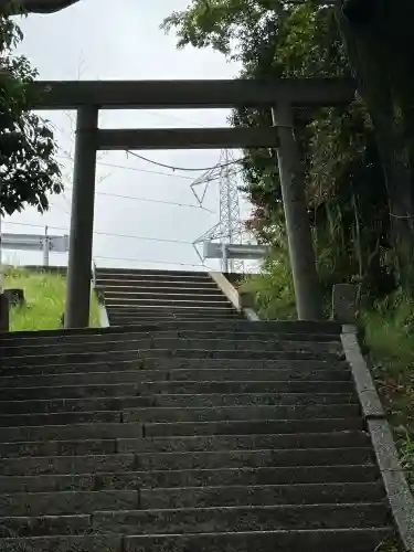 大乃伎神社の{uncategorized: "未分類", other: "その他", undefined: "問題あり", building: "その他建物", grave: "お墓", sacred_gate: "鳥居", guardian: "狛犬", statue: "像", buddha: "仏像", history: "歴史", nature: "自然", garden: "庭園", animal: "動物", pagoda: "塔", temizu: "手水舎", mountain_gate: "山門・神門", sanctuary: "本殿・本堂", subordinate: "末社・摂社", art: "芸術", scenery: "景色", jizo: "地蔵", ema: "絵馬", goshuin: "御朱印", omikuji: "おみくじ", items: "授与品その他", amulet: "お守り", goshuincho: "御朱印帳", eats: "食事", festival: "お祭り", votive_dance: "神楽", shichigosan: "七五三参", wedding: "結婚式", experience: "体験その他", initially: "初詣", around: "周辺", anti_infection: "感染症対策"}