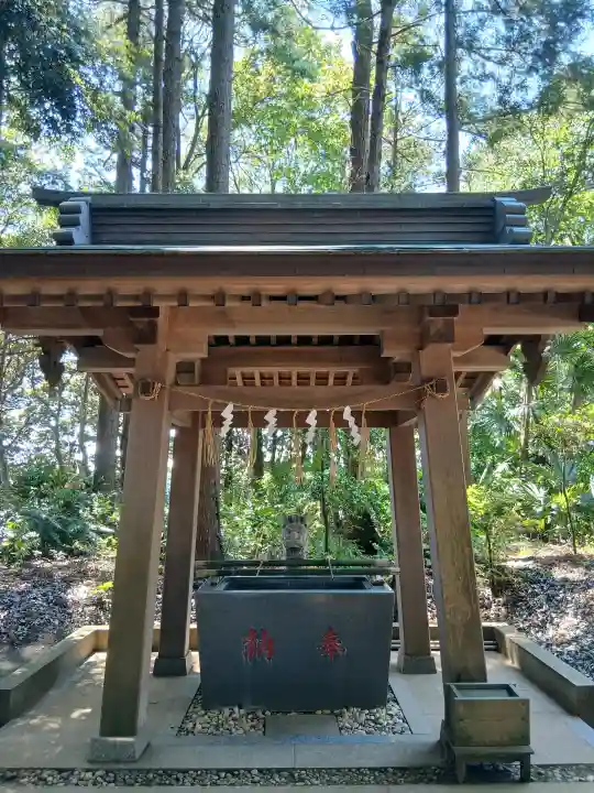 八幡社の{uncategorized: "未分類", other: "その他", undefined: "問題あり", building: "その他建物", grave: "お墓", sacred_gate: "鳥居", guardian: "狛犬", statue: "像", buddha: "仏像", history: "歴史", nature: "自然", garden: "庭園", animal: "動物", pagoda: "塔", temizu: "手水舎", mountain_gate: "山門・神門", sanctuary: "本殿・本堂", subordinate: "末社・摂社", art: "芸術", scenery: "景色", jizo: "地蔵", ema: "絵馬", goshuin: "御朱印", omikuji: "おみくじ", items: "授与品その他", amulet: "お守り", goshuincho: "御朱印帳", eats: "食事", festival: "お祭り", votive_dance: "神楽", shichigosan: "七五三参", wedding: "結婚式", experience: "体験その他", initially: "初詣", around: "周辺", anti_infection: "感染症対策"}