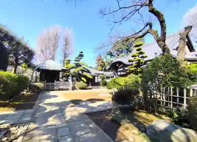 静勝寺の{uncategorized: "未分類", other: "その他", undefined: "問題あり", building: "その他建物", grave: "お墓", sacred_gate: "鳥居", guardian: "狛犬", statue: "像", buddha: "仏像", history: "歴史", nature: "自然", garden: "庭園", animal: "動物", pagoda: "塔", temizu: "手水舎", mountain_gate: "山門・神門", sanctuary: "本殿・本堂", subordinate: "末社・摂社", art: "芸術", scenery: "景色", jizo: "地蔵", ema: "絵馬", goshuin: "御朱印", omikuji: "おみくじ", items: "授与品その他", amulet: "お守り", goshuincho: "御朱印帳", eats: "食事", festival: "お祭り", votive_dance: "神楽", shichigosan: "七五三参", wedding: "結婚式", experience: "体験その他", initially: "初詣", around: "周辺", anti_infection: "感染症対策"}