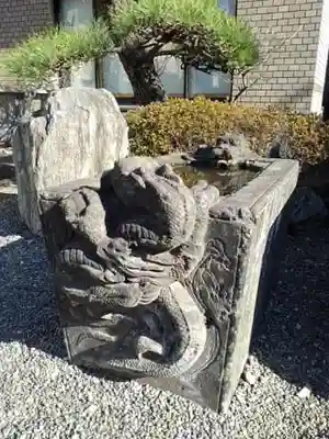 中央寺の手水舎