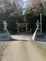 石部神社の{uncategorized: "未分類", other: "その他", undefined: "問題あり", building: "その他建物", grave: "お墓", sacred_gate: "鳥居", guardian: "狛犬", statue: "像", buddha: "仏像", history: "歴史", nature: "自然", garden: "庭園", animal: "動物", pagoda: "塔", temizu: "手水舎", mountain_gate: "山門・神門", sanctuary: "本殿・本堂", subordinate: "末社・摂社", art: "芸術", scenery: "景色", jizo: "地蔵", ema: "絵馬", goshuin: "御朱印", omikuji: "おみくじ", items: "授与品その他", amulet: "お守り", goshuincho: "御朱印帳", eats: "食事", festival: "お祭り", votive_dance: "神楽", shichigosan: "七五三参", wedding: "結婚式", experience: "体験その他", initially: "初詣", around: "周辺", anti_infection: "感染症対策"}