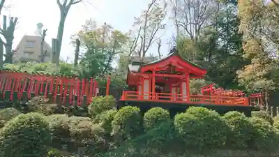 根津神社の末社・摂社