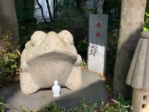 富知六所浅間神社の狛犬