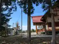 神山稲荷神社の{uncategorized: "未分類", other: "その他", undefined: "問題あり", building: "その他建物", grave: "お墓", sacred_gate: "鳥居", guardian: "狛犬", statue: "像", buddha: "仏像", history: "歴史", nature: "自然", garden: "庭園", animal: "動物", pagoda: "塔", temizu: "手水舎", mountain_gate: "山門・神門", sanctuary: "本殿・本堂", subordinate: "末社・摂社", art: "芸術", scenery: "景色", jizo: "地蔵", ema: "絵馬", goshuin: "御朱印", omikuji: "おみくじ", items: "授与品その他", amulet: "お守り", goshuincho: "御朱印帳", eats: "食事", festival: "お祭り", votive_dance: "神楽", shichigosan: "七五三参", wedding: "結婚式", experience: "体験その他", initially: "初詣", around: "周辺", anti_infection: "感染症対策"}