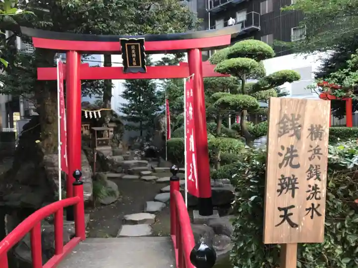 羽衣町厳島神社(関内厳島神社・横浜弁天)の鳥居
