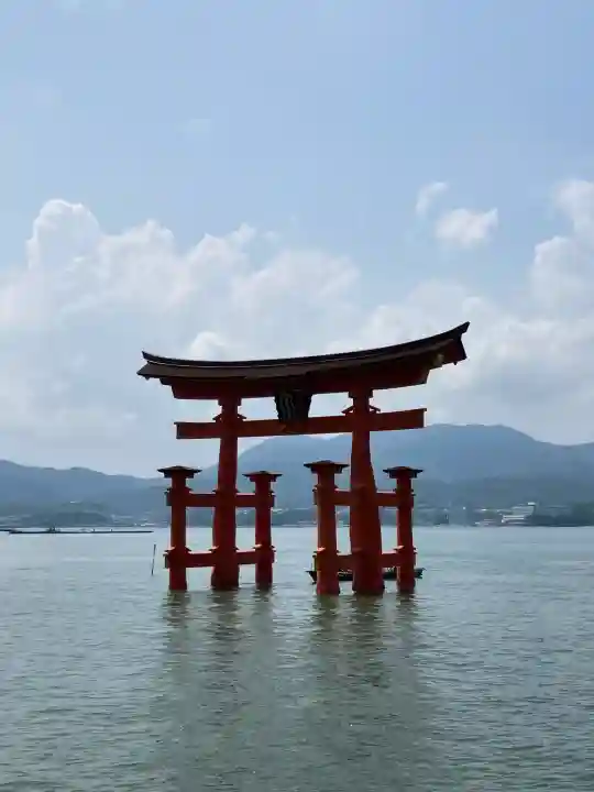 厳島神社(広島県)