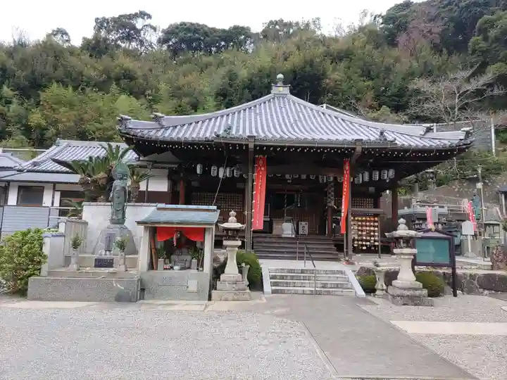 禅林寺の本殿・本堂