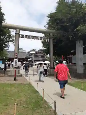 浅草神社の鳥居