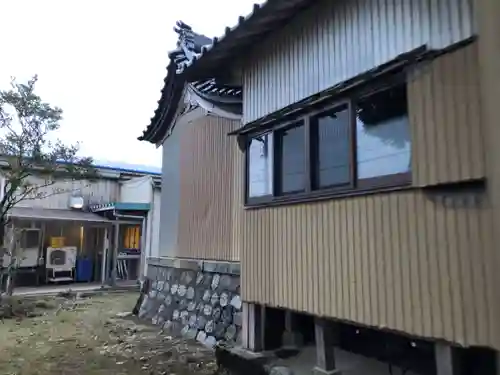 兔橋神社の本殿